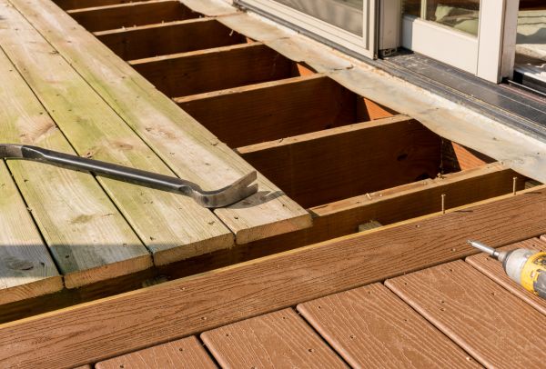 Cost of Old Deck Repair in Woodland Hills
