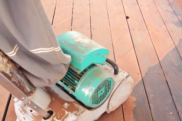 Cost of Cedar Deck Sanding in Woodland Hills